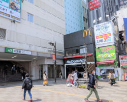 STEP1 大宮駅東口に降りてください